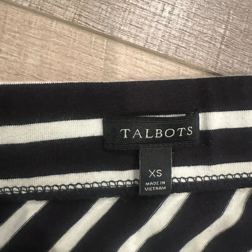 TALBOTS WOMENS BLACK AND WHITE STRIPE SKIRT XS